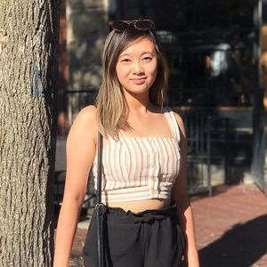 Meet your Posher, Lauren